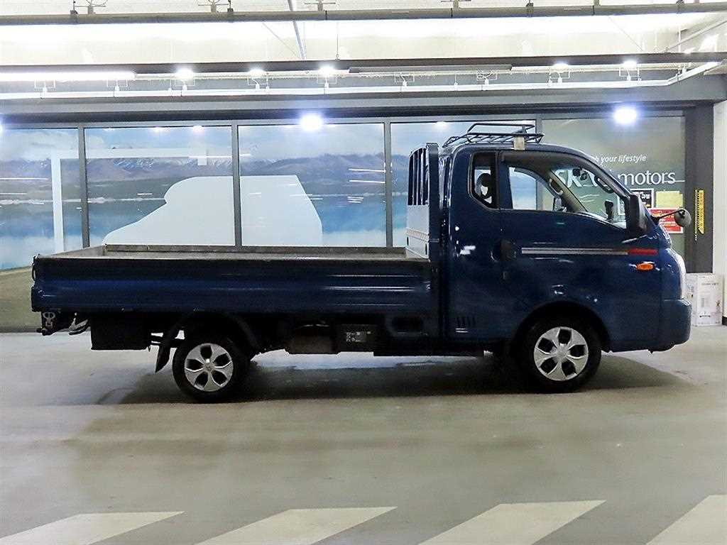 Hyundai Porter 1.0 Ton/ Super Cab/ Long Wheelbase/ CRDi Smart 4