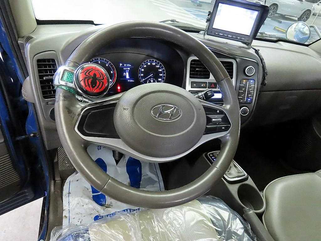 Hyundai Porter 1.0 Ton/ Super Cab/ Long Wheelbase/ CRDi Smart 9