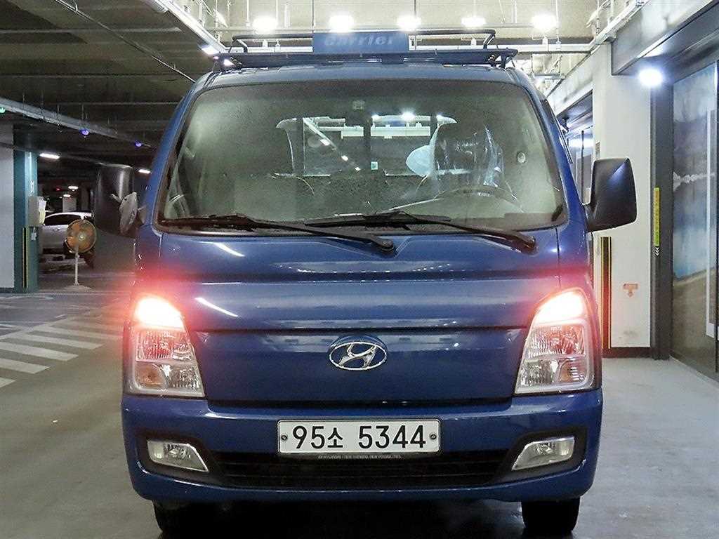 Hyundai Porter 1.0 Ton/ Super Cab/ Long Wheelbase/ CRDi Smart 3