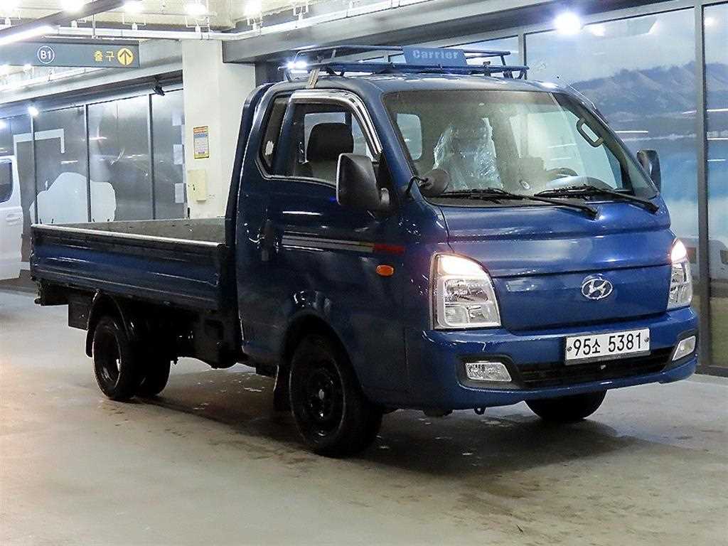 Hyundai Porter 1.0 Ton/ Super Cab/ Long Wheelbase/ CRDi Smart