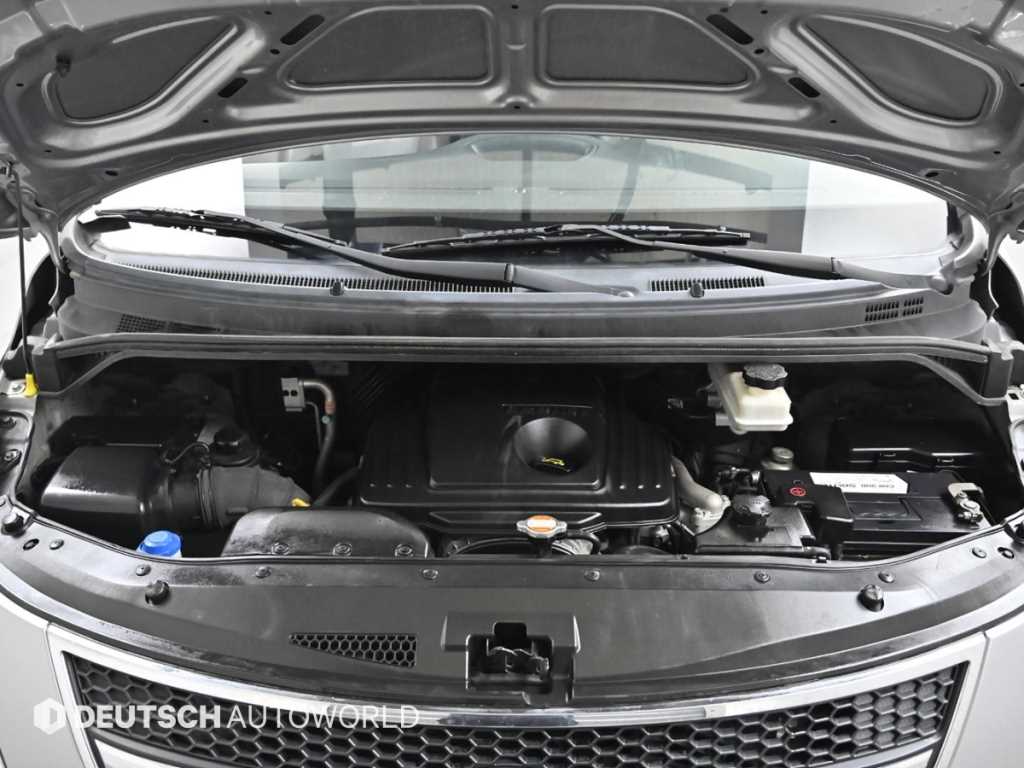 Hyundai Starex Wagon CVX Luxury 7