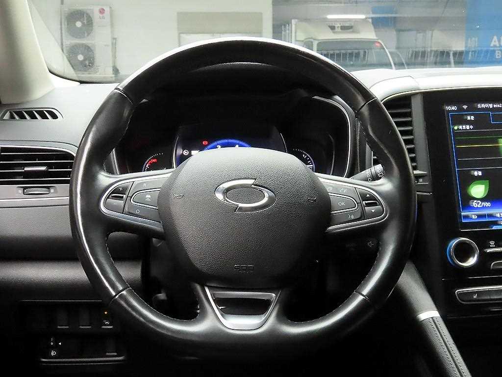 Renault QM6 Gasoline 2.0 GDe LE Signature 2WD 8