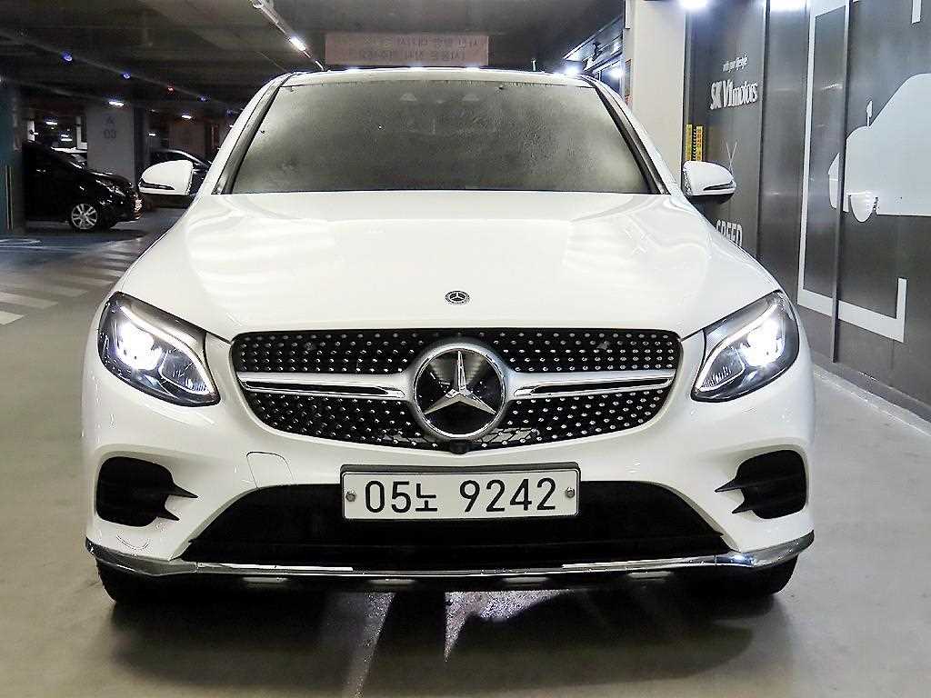 벤츠 GLC 클래스 GLC 220 d 4MATIC 프리미엄 쿠페 사진 2/20
