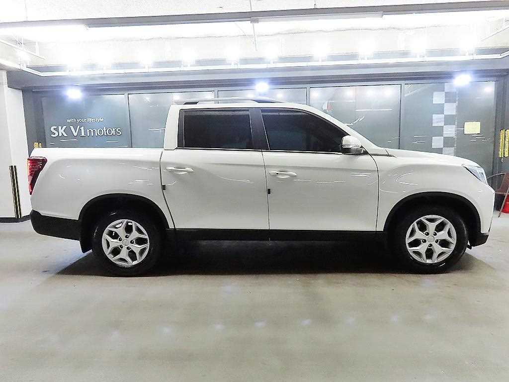 KG Mobility (Ssangyong) Rexton Diesel 2.2 4WD Prestige 4