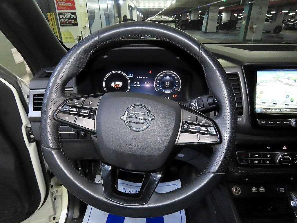 KG Mobility (Ssangyong) Rexton Diesel 2.2 4WD Prestige 9