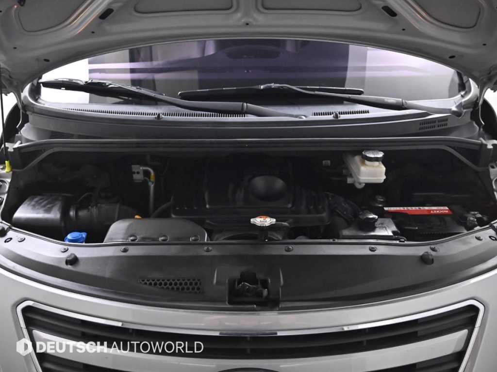 Hyundai Starex Smart 7