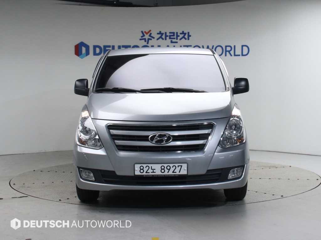 Hyundai Starex Smart 4