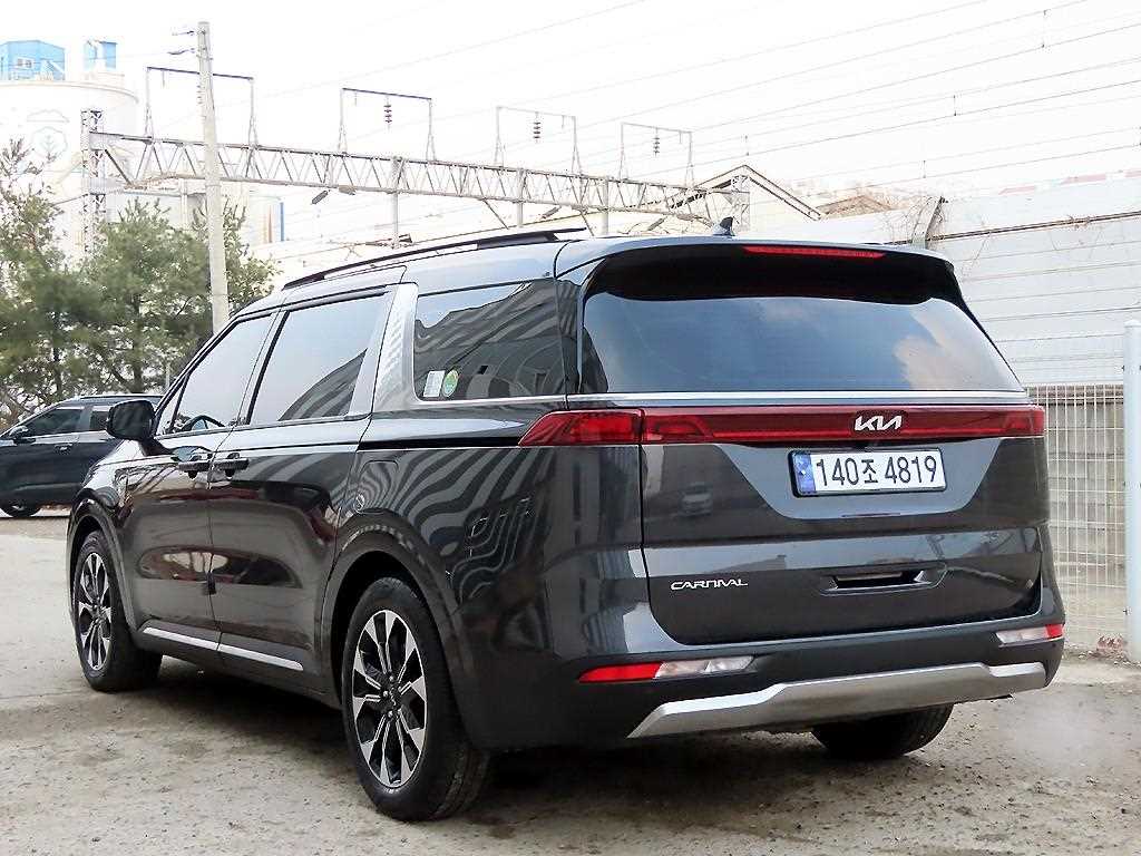 Kia Carnival Gasoline Noblesse 4