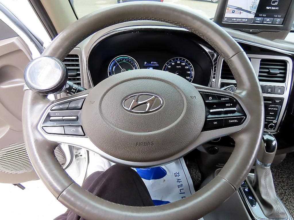 Hyundai Porter 1.0 Ton/ Super Cab/ Long Wheelbase 10