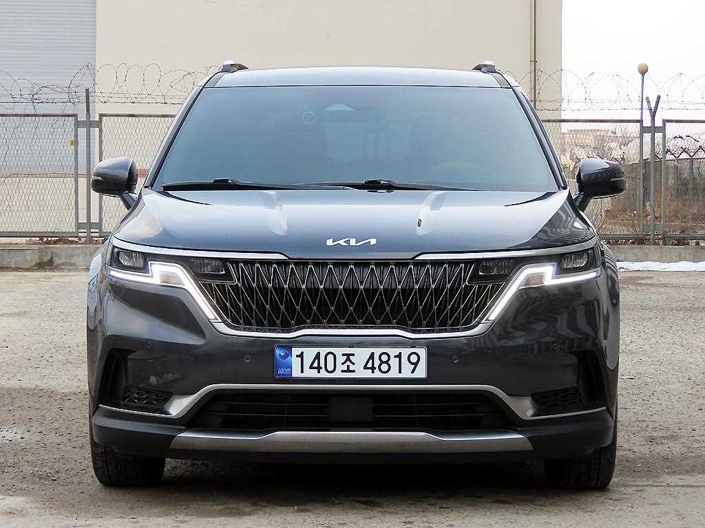 Kia Carnival Gasoline Noblesse