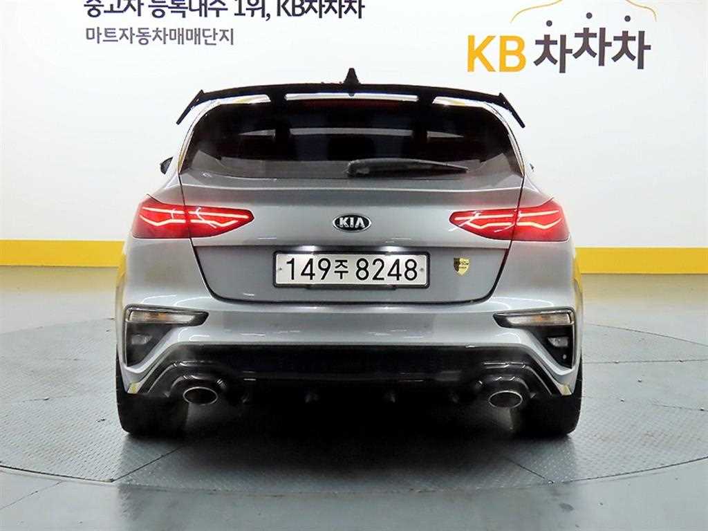Kia K3 5 Duo GT Signature 4