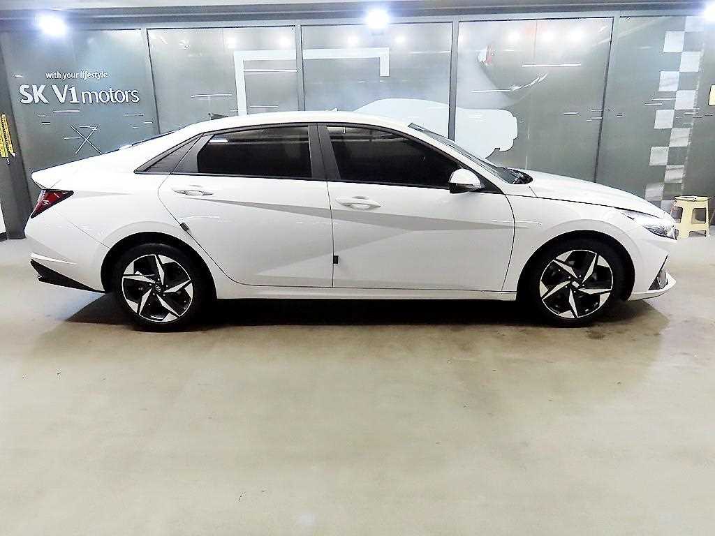 Hyundai Avante 1.6 Modern 4