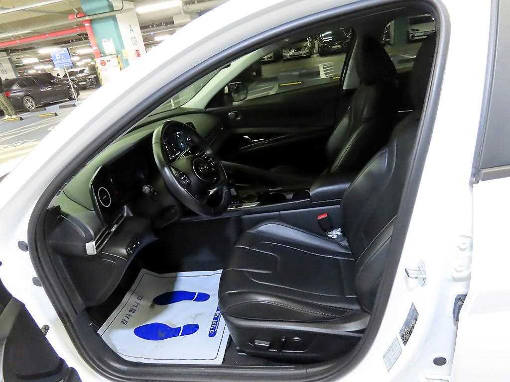 Hyundai Avante 1.6 Modern 7