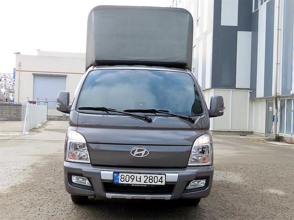 Hyundai Porter Super Cab/ Long Wheelbase/ 2WD Premium