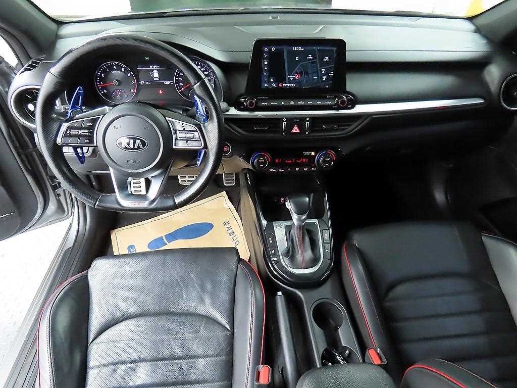 Kia K3 5 Duo GT Signature 8