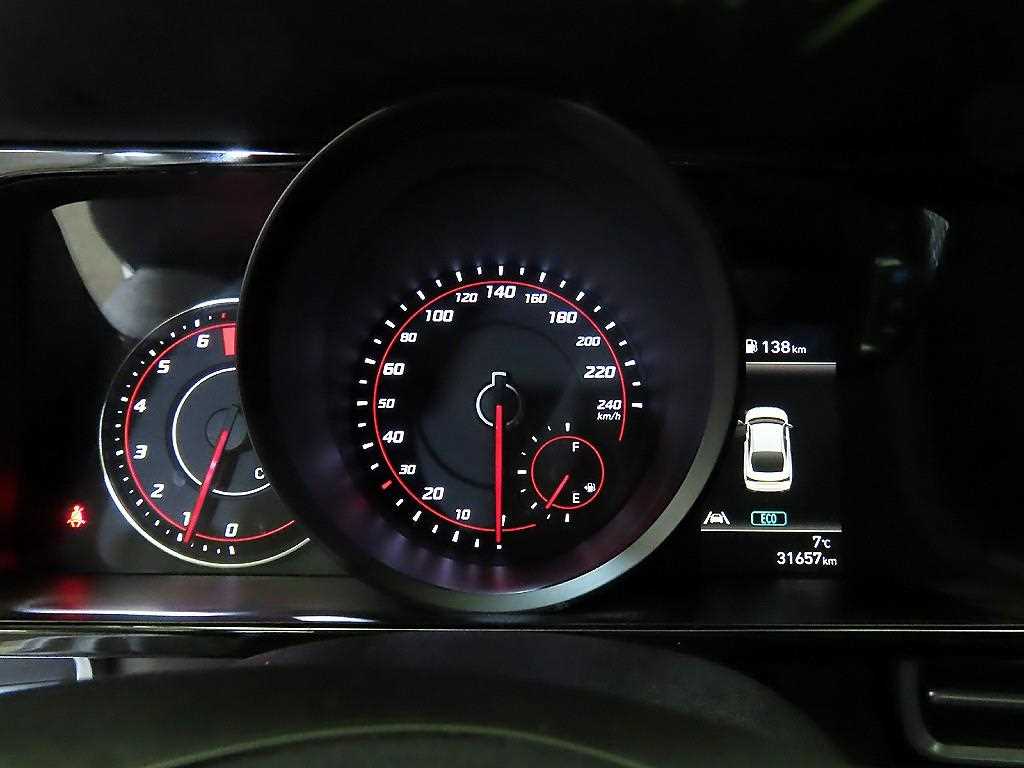 Hyundai Avante 1.6 Modern 10