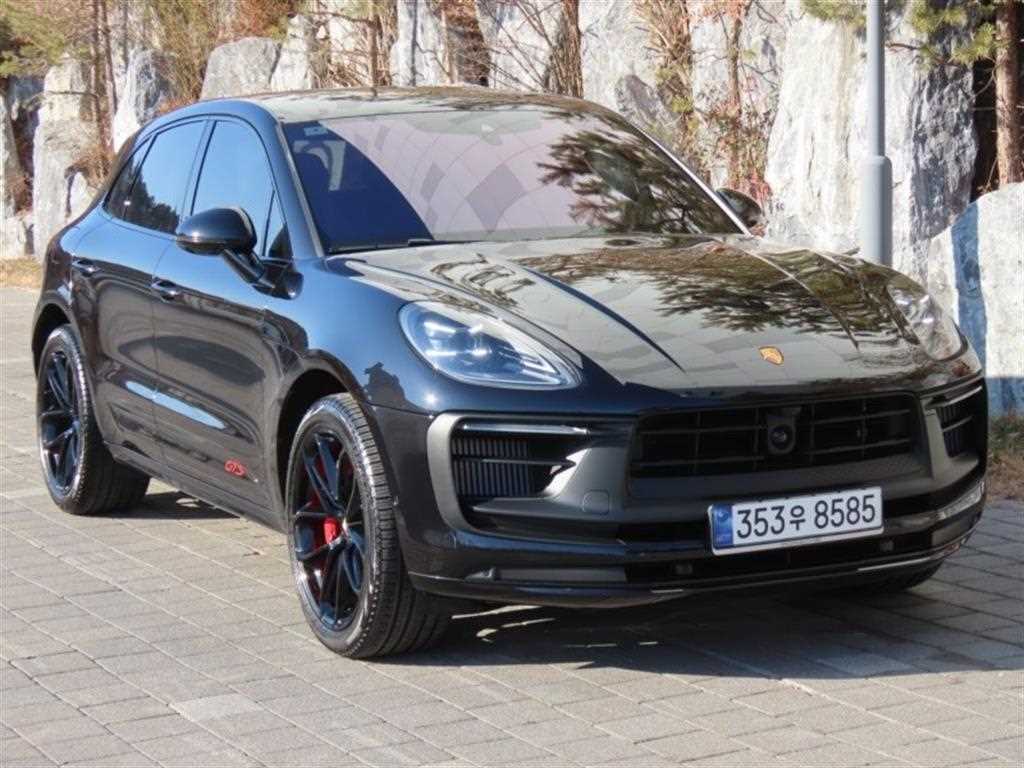Porsche Macan Gasoline 2.9 GTS 3