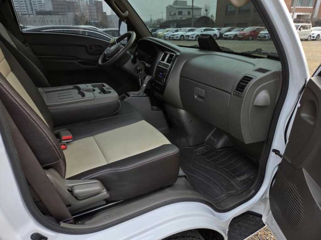 Hyundai Porter Super Cab/ Long Wheelbase Smart 9