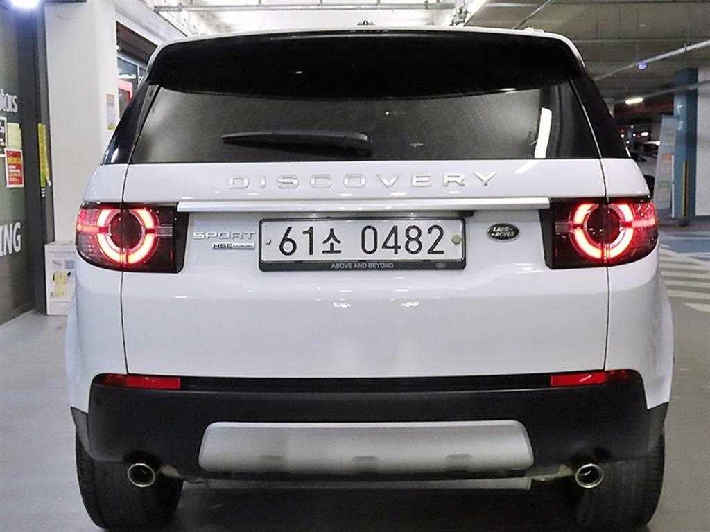 Land Rover Discovery Sport 2.0 TD4 HSE Luxury 7