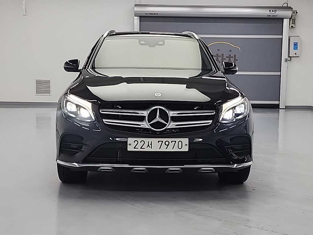 벤츠 GLC 클래스 GLC 300 4MATIC 사진 2/19