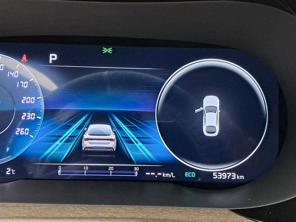 Kia K5 2.0 Signature 9