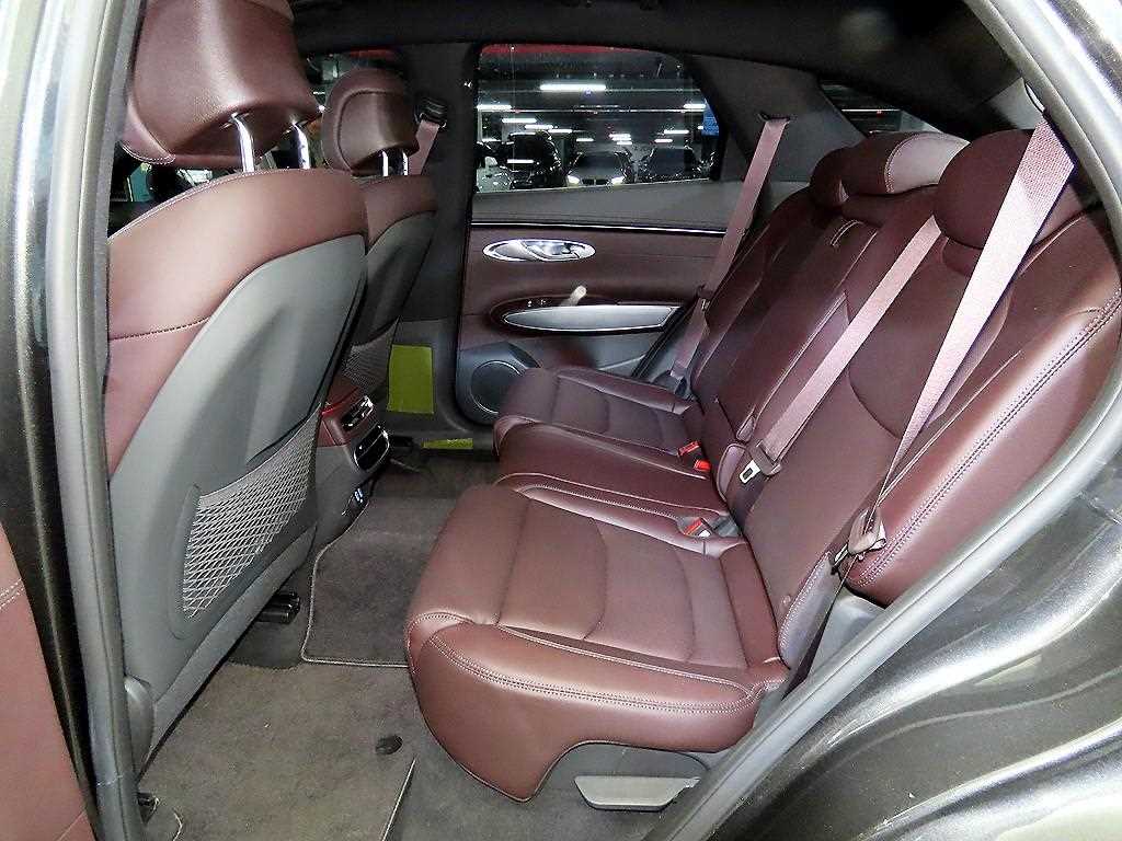 Genesis GV70 2.5T Gasoline 2WD Base Type 8