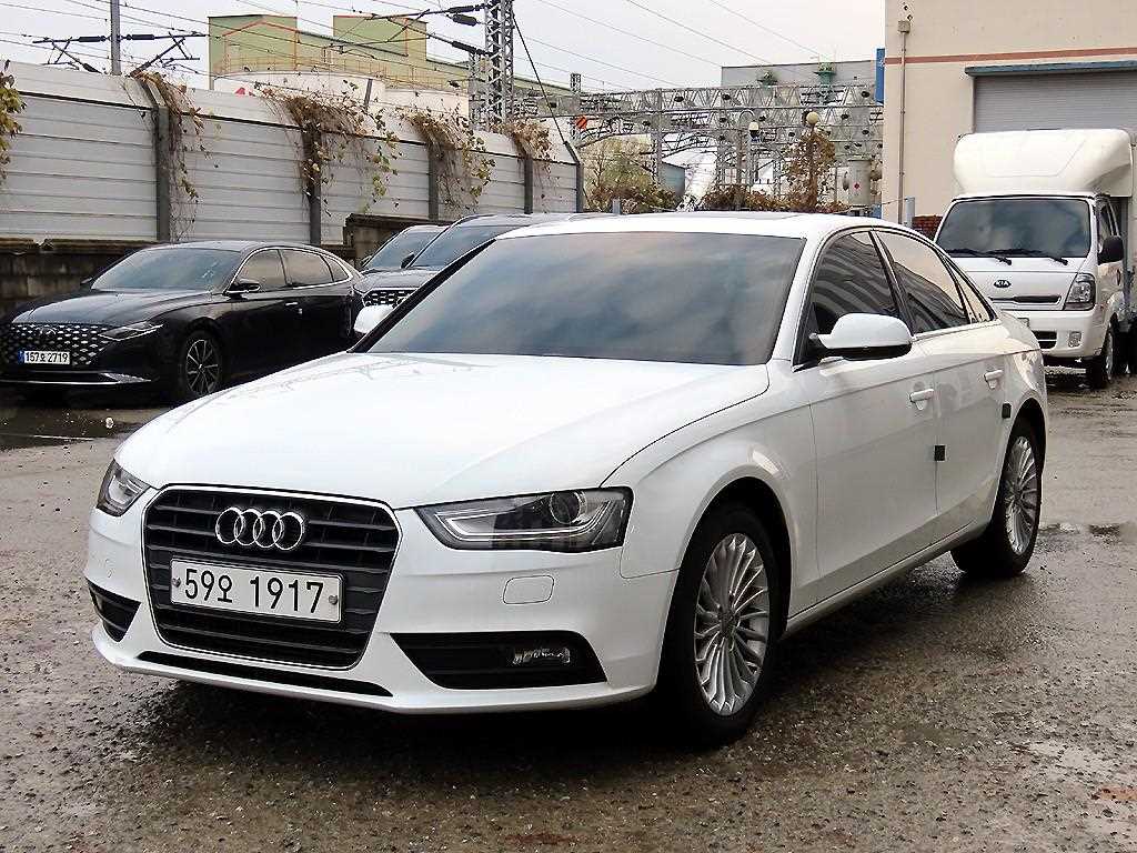 뉴 A4 2.0 TDI 2013년식