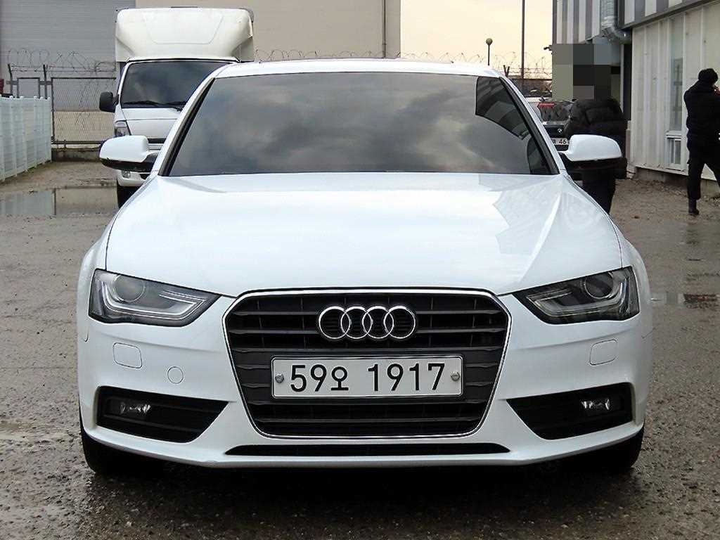 아우디 A4 2.0 TDI 사진