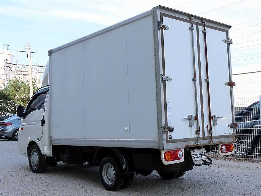 Hyundai Porter Standard Cab/ Long Wheelbase CRDi Super 4