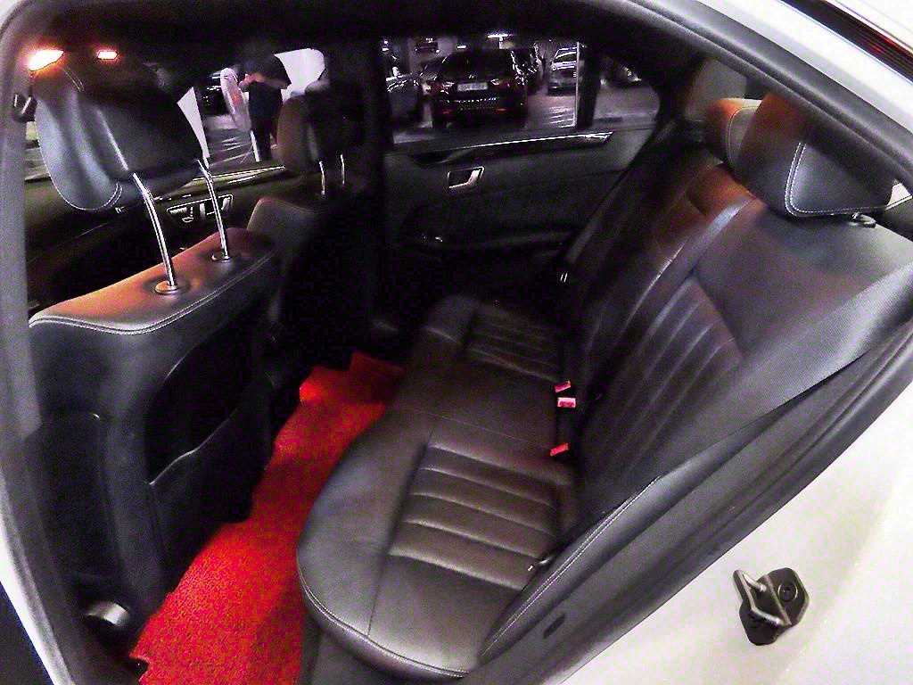 Mercedes-Benz E-Class E250 CDI 4MATIC 8