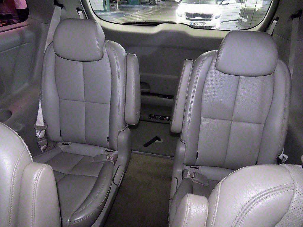 Kia Carnival Gasoline Noblesse 9