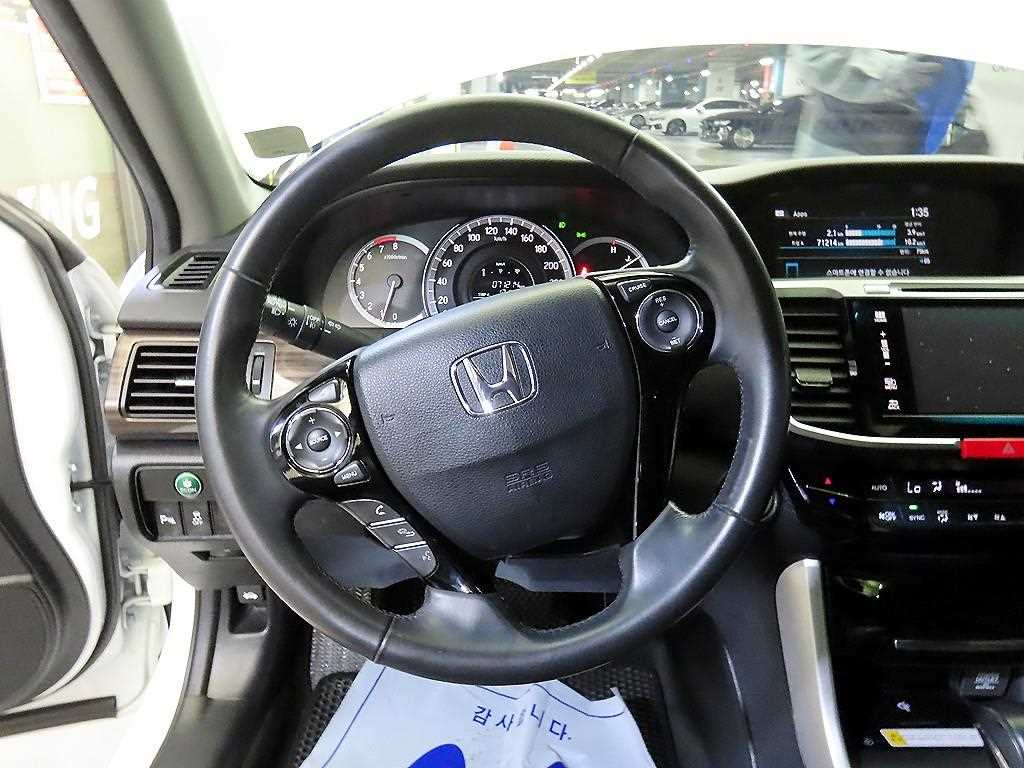 Honda Accord 2.4 9