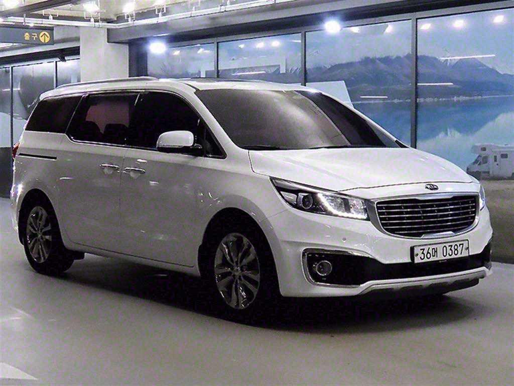 Kia Carnival Gasoline Noblesse