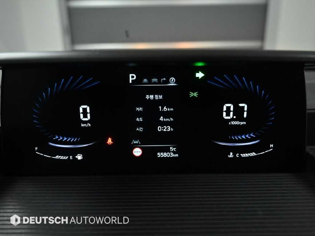 Hyundai Staria LPG Tourer Modern 9