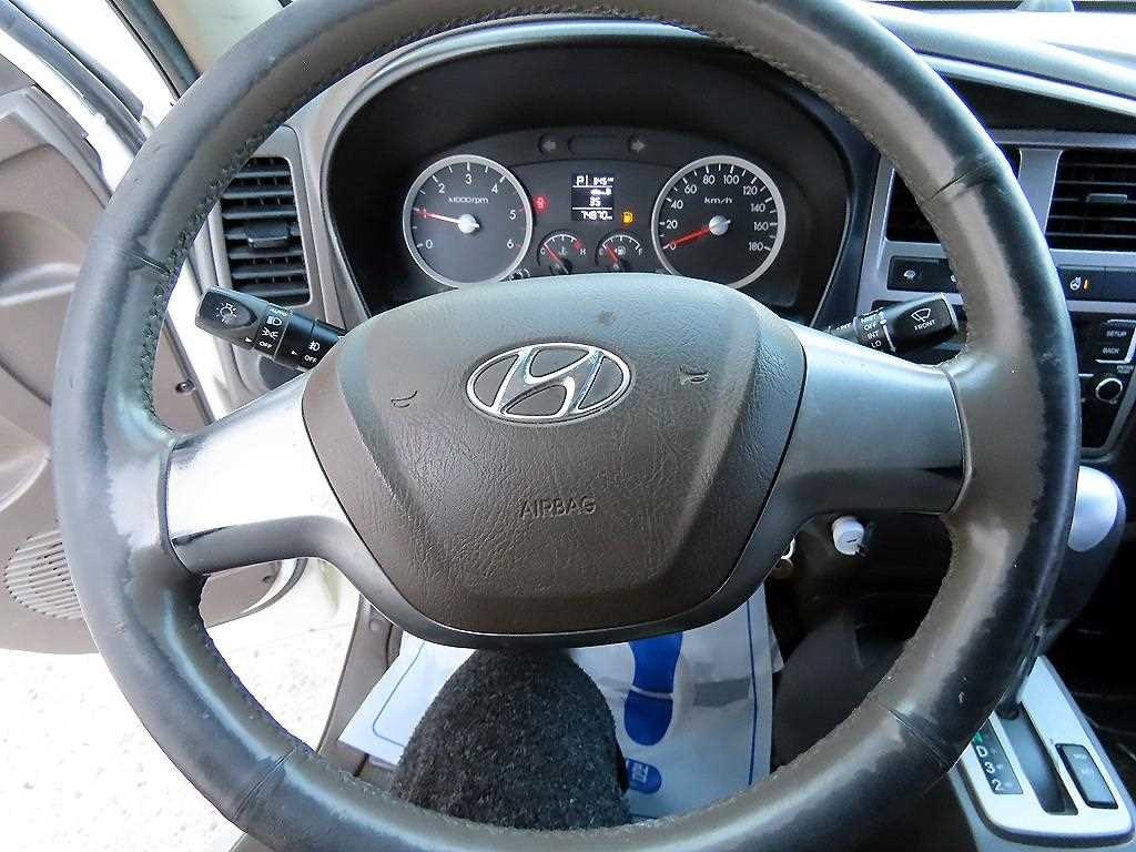 Hyundai Porter 1.0 Ton/ Super Cab/ Long Wheelbase/ CRDi Smart 9