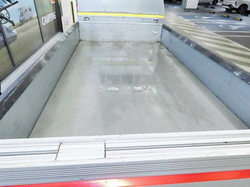 Hyundai Porter 1.0 Ton/ Super Cab/ Long Wheelbase 7