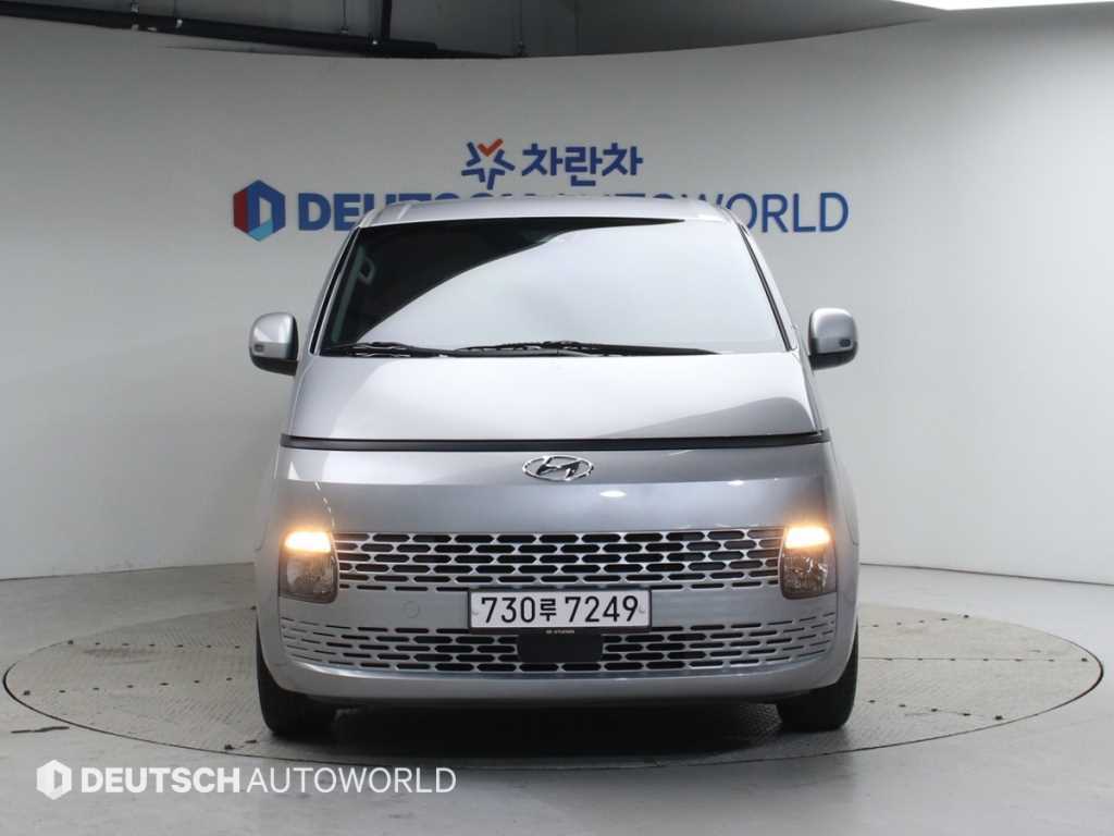 Hyundai Staria LPG Tourer Modern 4