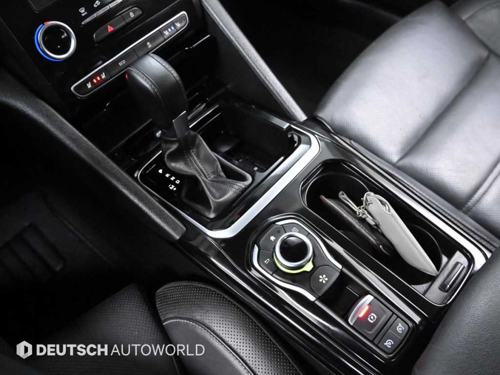 Renault SM6 Gasoline 2.0 GDe LE 10