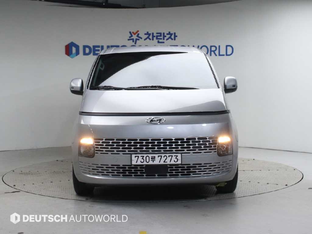 Hyundai Staria LPG Tourer Modern 4