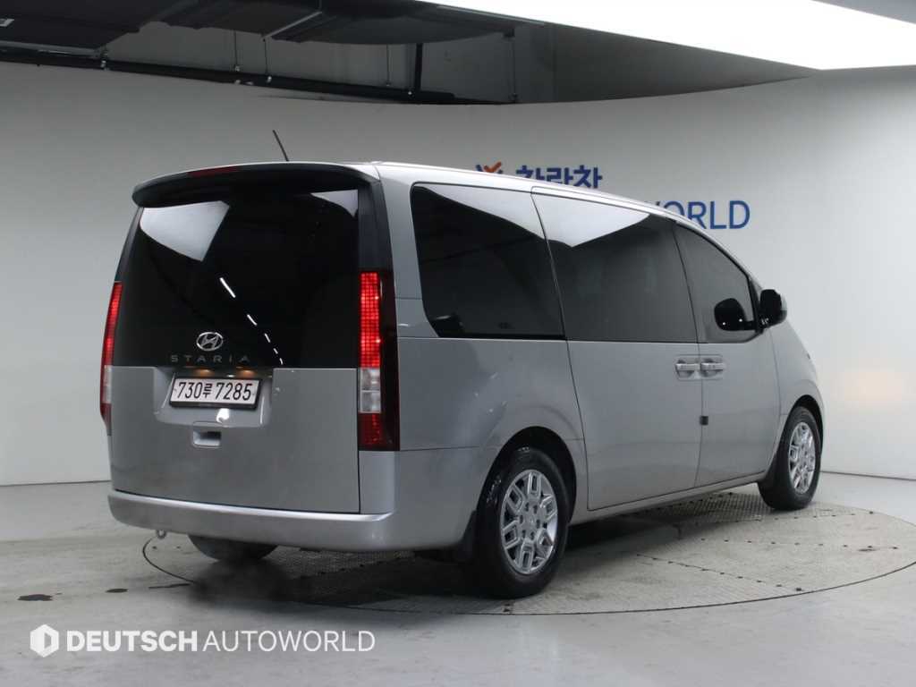 Hyundai Staria LPG Tourer Modern 3