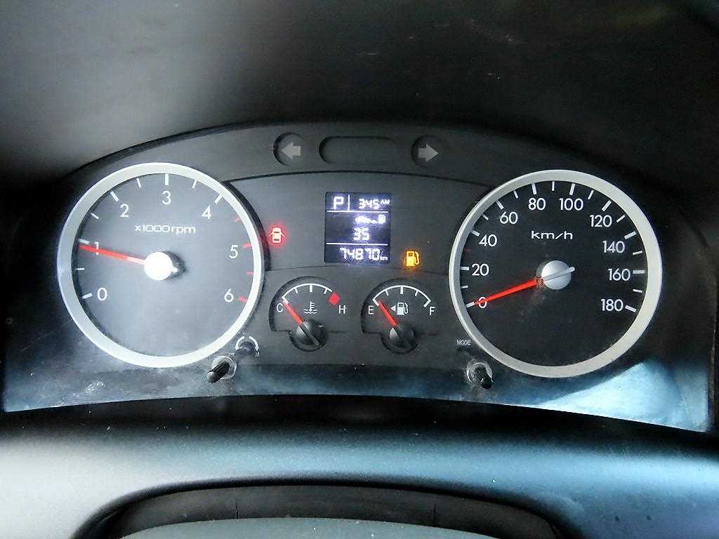 Hyundai Porter 1.0 Ton/ Super Cab/ Long Wheelbase/ CRDi Smart 10