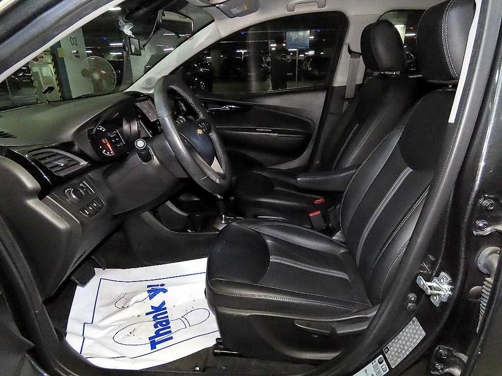 Chevrolet Spark Premier 7