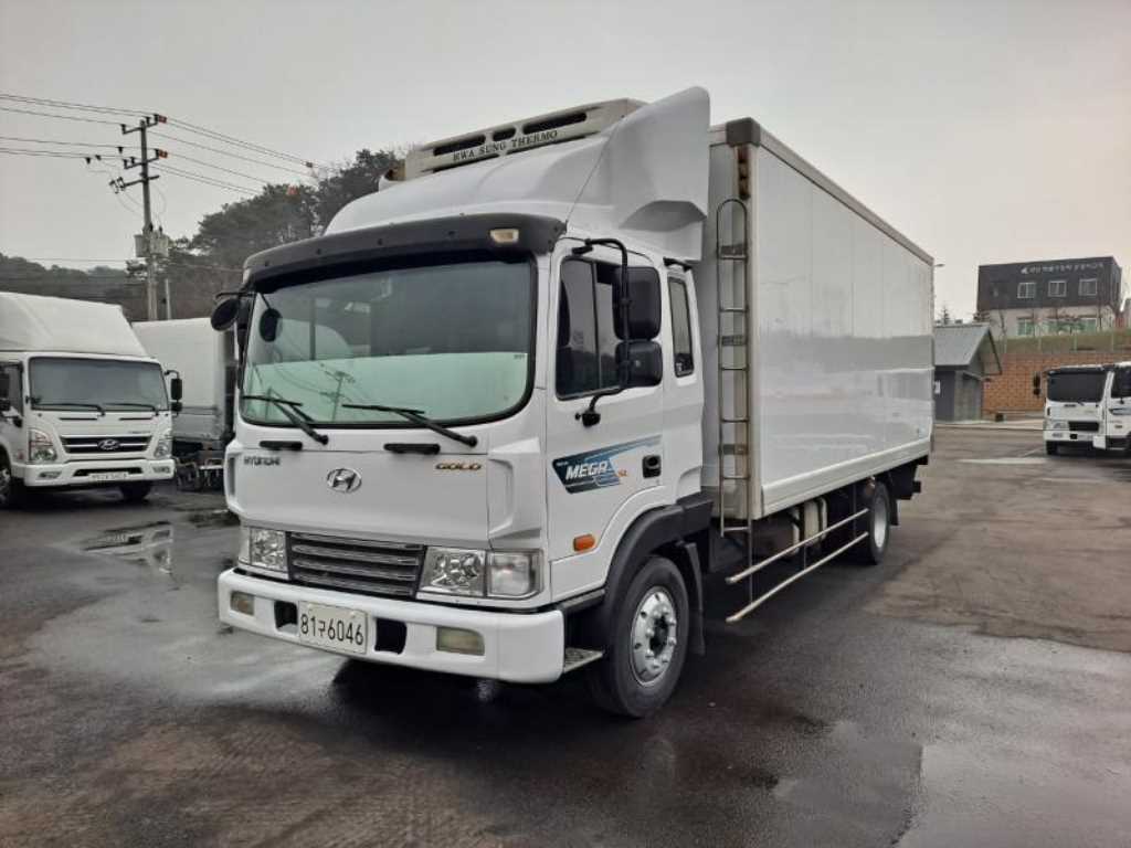 현대 메가트럭 냉동탑 5톤 수동 - 중고 트럭 매물 이미지