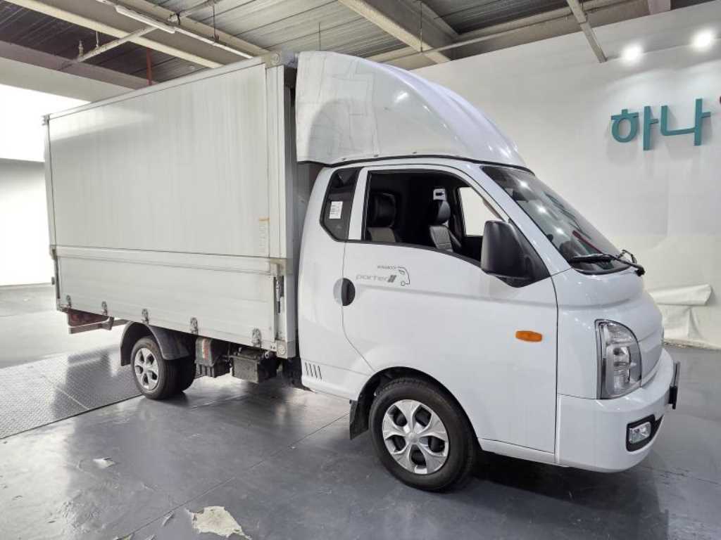 Hyundai Porter Electric/ Super Cab/ Long Wheelbase 7