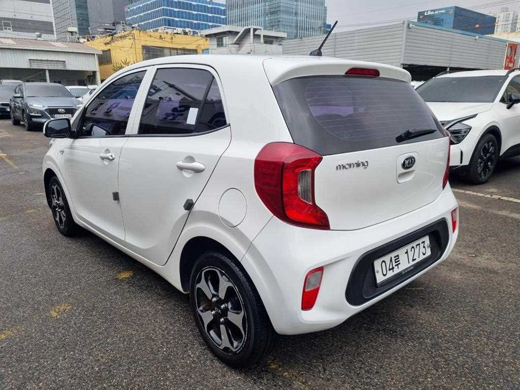 Kia Morning Deluxe 7