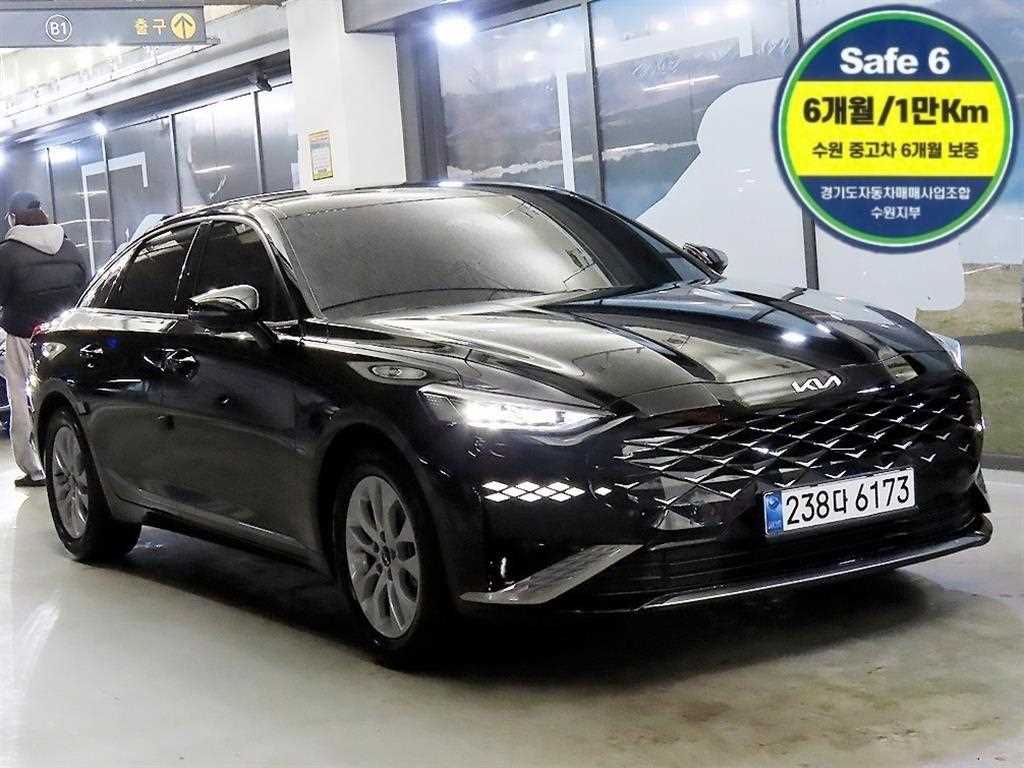 Kia K8 2.5 2WD Noblesse The Essential Light 2