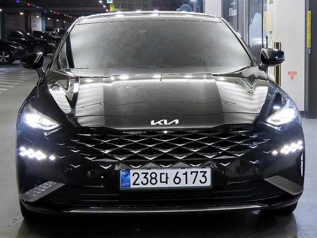 Kia K8 2.5 2WD Noblesse The Essential Light 3