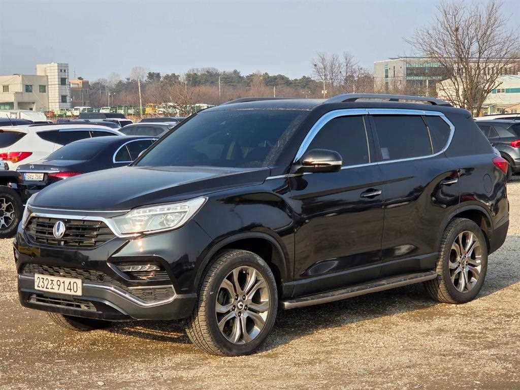 KGM 렉스턴 디젤 2.2 4WD 마제스티 사진 2/18