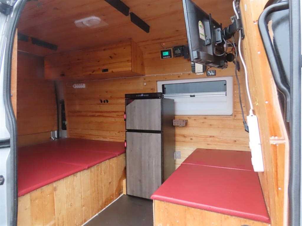 Renault Master Camping Car 8