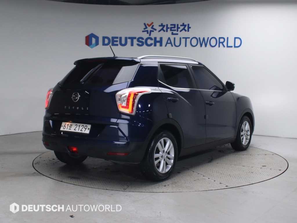 KGM 티볼리 2WD 가솔린 VX 사진 2/20